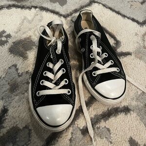Converse Size 9
